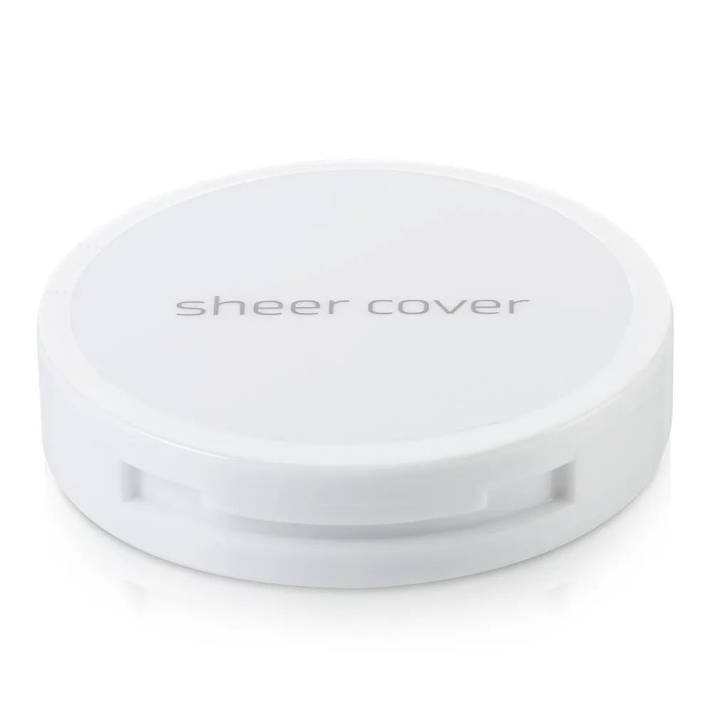 Sheer Cover Studio – Conceal and Brighten Highlight Trio – Two-Toned Concealers – Shimmering Highlighter – Light/Medium Shade – With FREE Concealer Brush – 3 Grams
