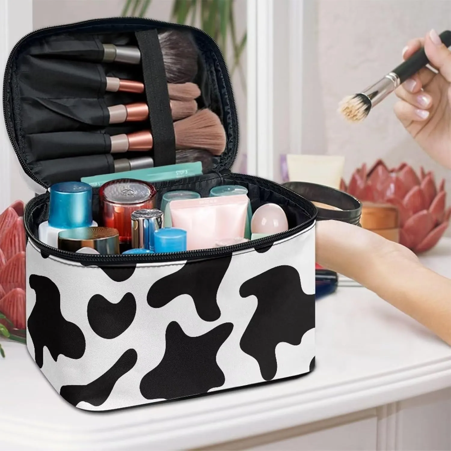 Uasibuni Cow Print Portable Cosmetic Bag,Travel Portable Makeup Bag for Accessories Toiletries Hanging Cosmetic Organizer